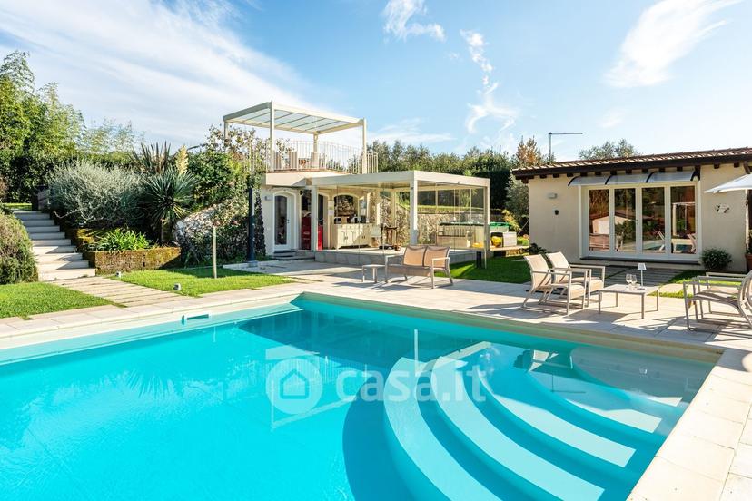 Villa in Via della Costa 72 — foto 14 di 39
