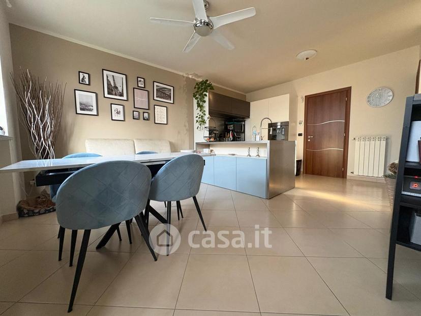 Villa in Viale Europa — foto 16 di 64