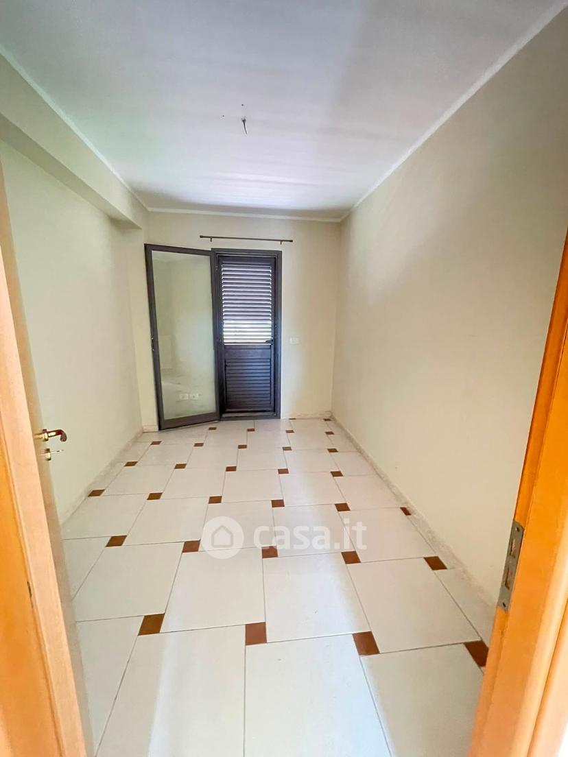 Trilocale in Via Gesualdo Clementi 9 — foto 9 di 10