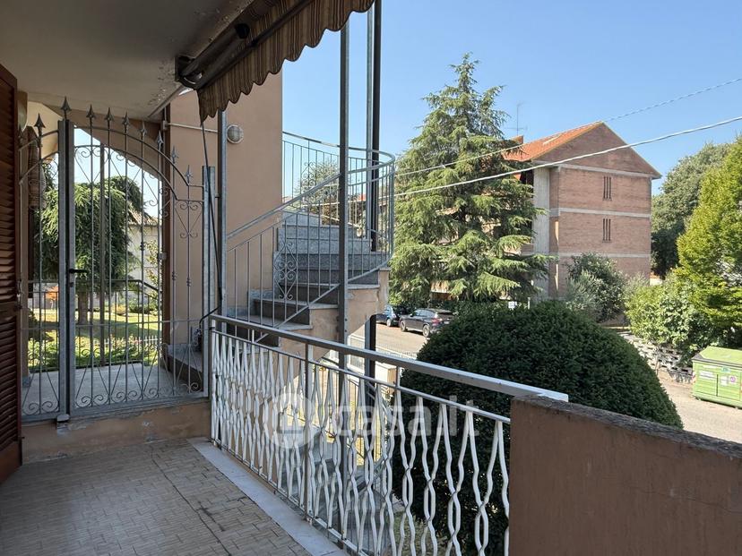 Villa in Via Luigi Barbieri 72 — foto 10 di 57