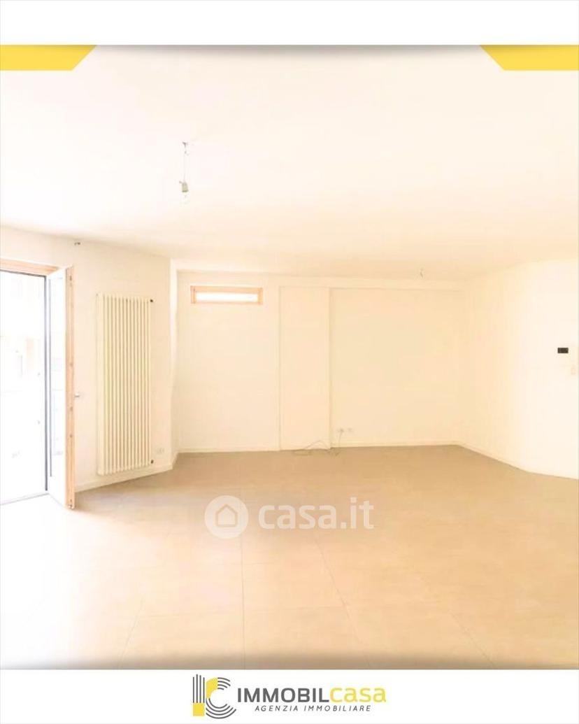 Trilocale in Piazza Aldo Moro — foto 6 di 6