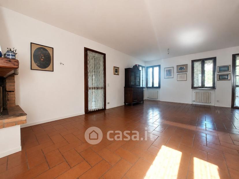 Villa in Via Miranese 11 — foto 30 di 38