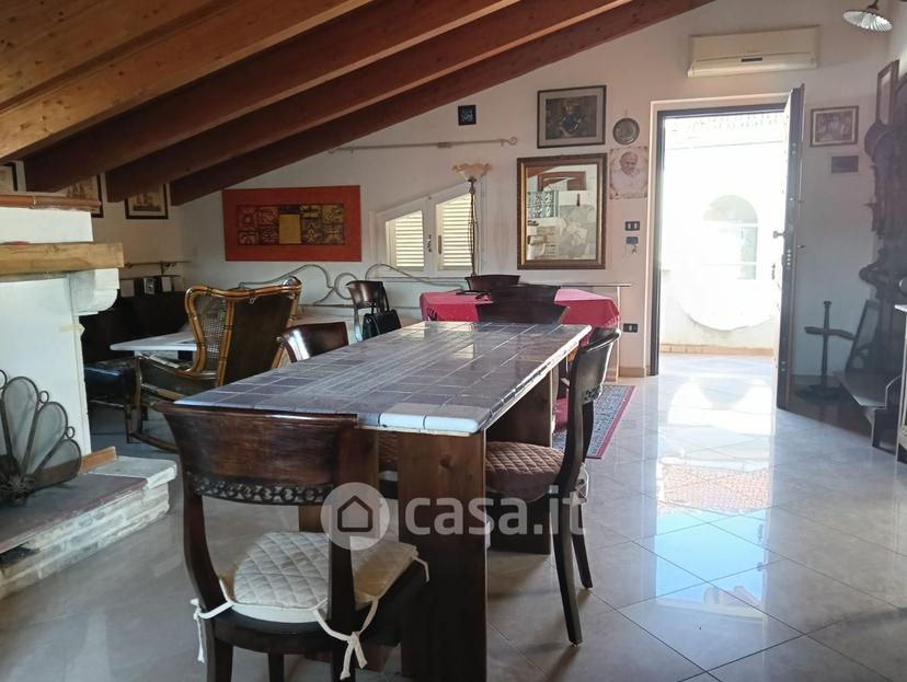 Trilocale in Viale dei Pini 247 — foto 8 di 15
