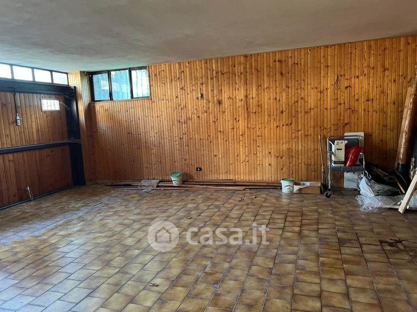 Villa in Via Massimo d'Azeglio 4 — foto 39 di 55