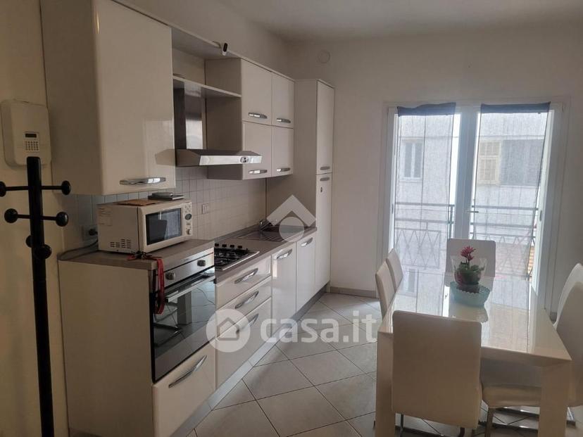 Bilocale in Via Cristoforo Colombo 278 — foto 14 di 18