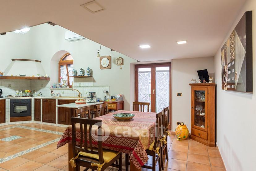 Quadrilocale in Via Giordano Luca — foto 13 di 32