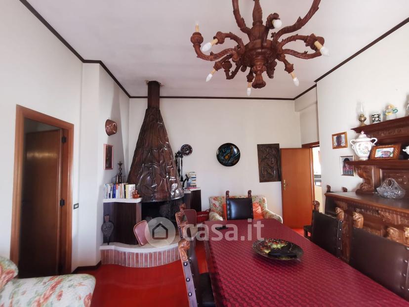 Villa in Via Ascanio Grandi 4 — foto 4 di 49