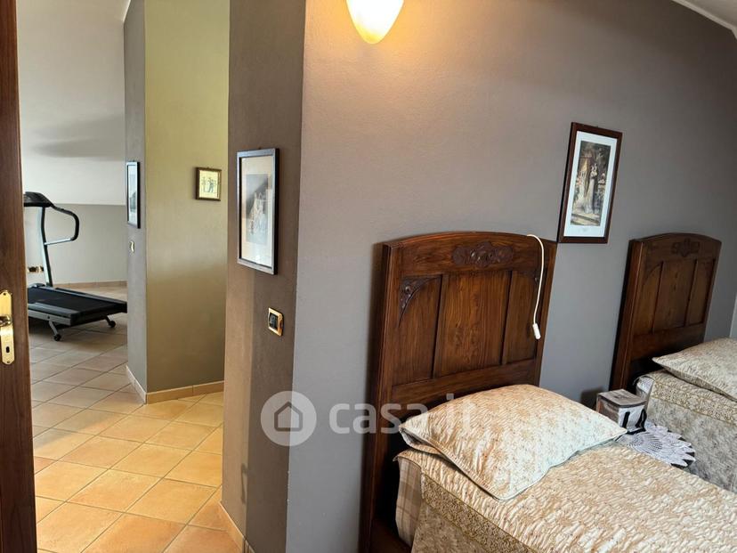 Villa in Via Falcone Giovanni — foto 40 di 122