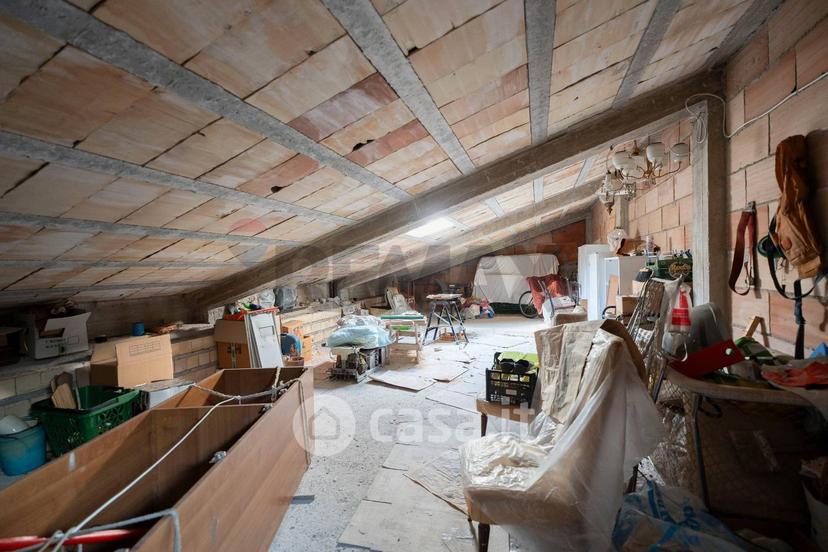 Quadrilocale in Via Gigli 27 — foto 15 di 61