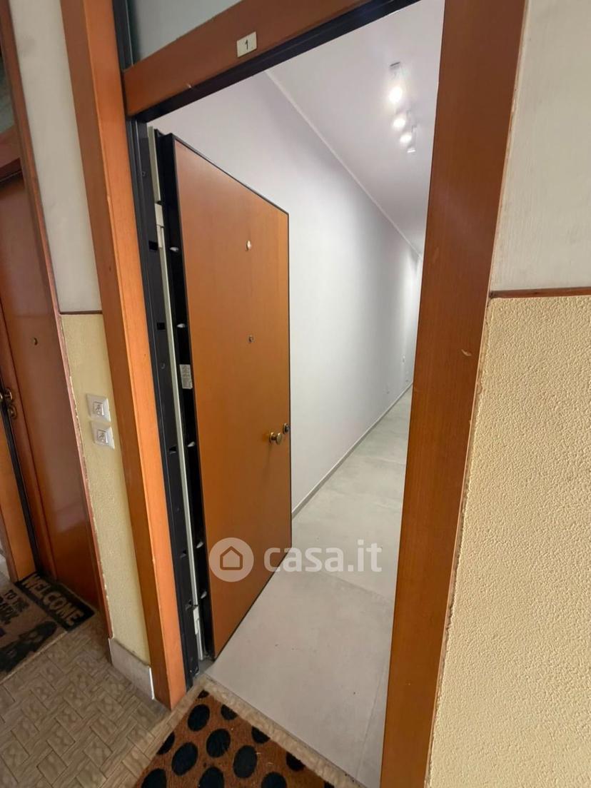 Bilocale in Via Puglie 25 — foto 13 di 29