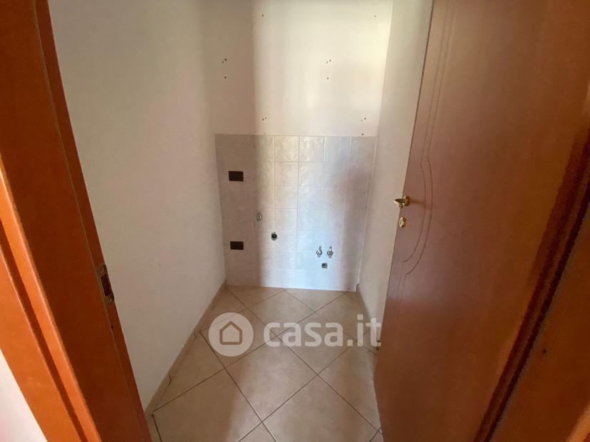 Trilocale in Corso Campano 470 — foto 3 di 12