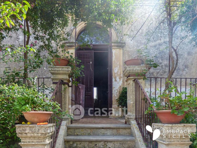 Villa in Villa Bibbia — foto 17 di 39