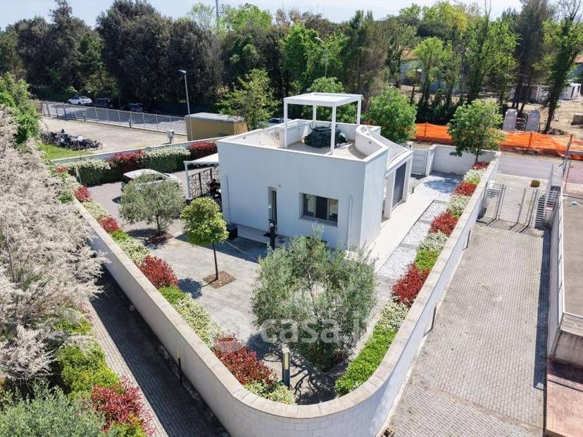 Villa in Via dei Frassini — foto 14 di 33