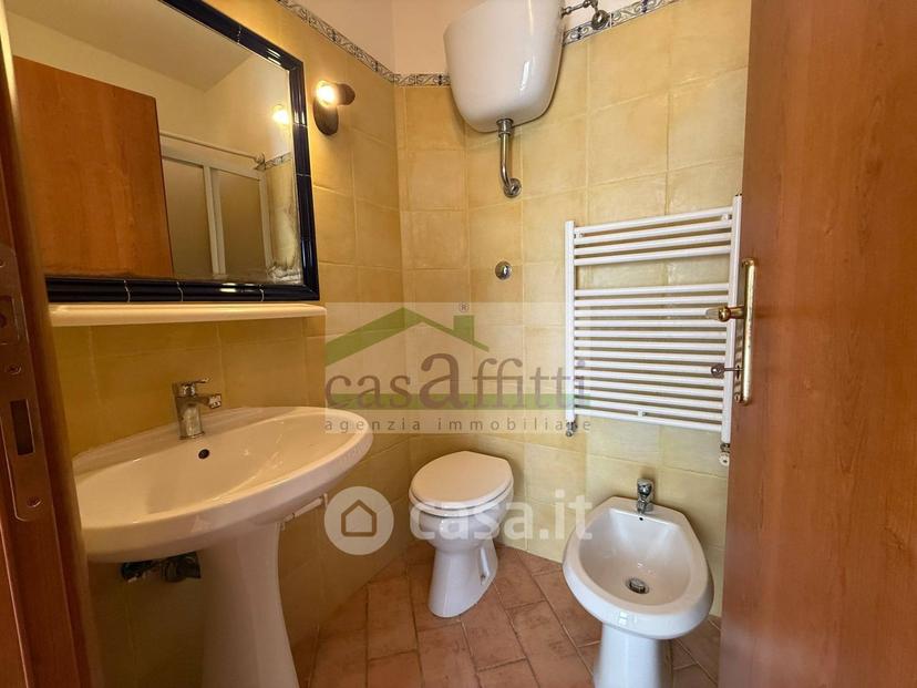 Trilocale in Via Colle dell'Ara — foto 10 di 11