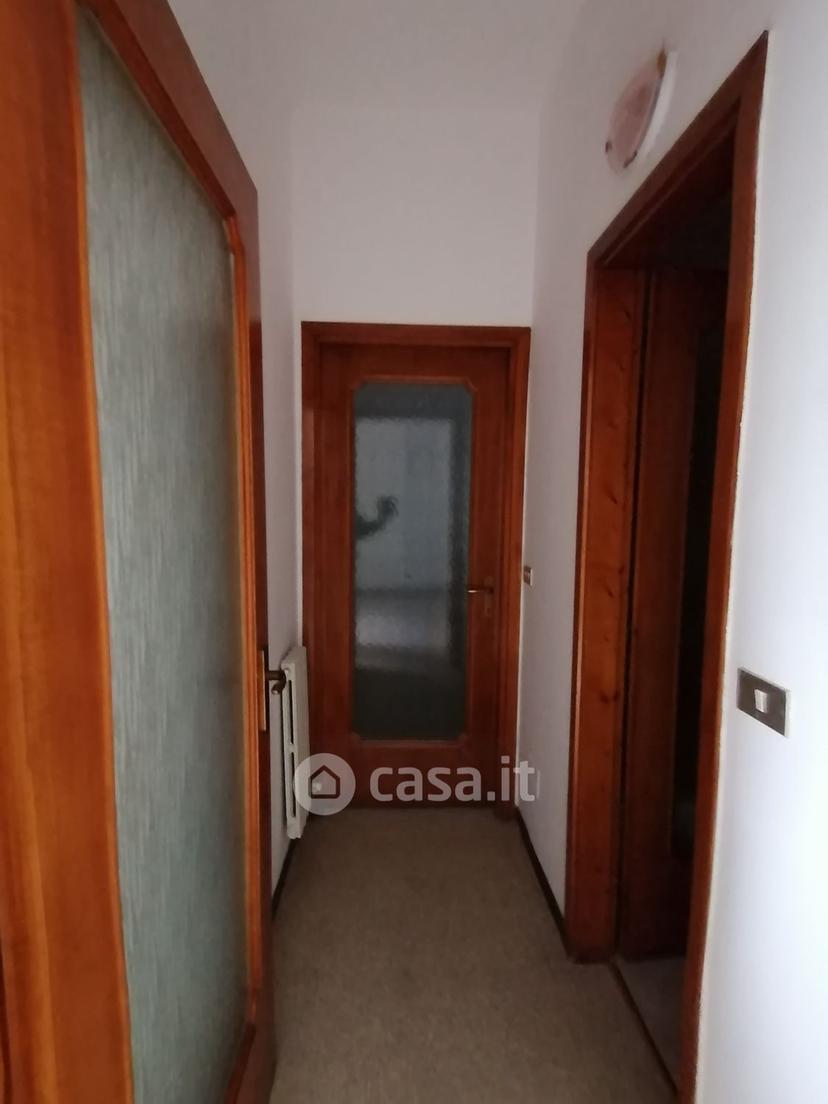 Trilocale in Via Magenta 9 — foto 15 di 20