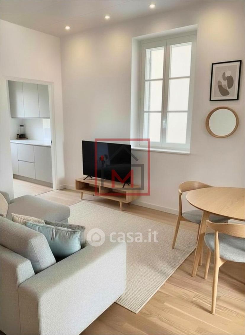 Trilocale in Piazza Podgora 6 — foto 3 di 9