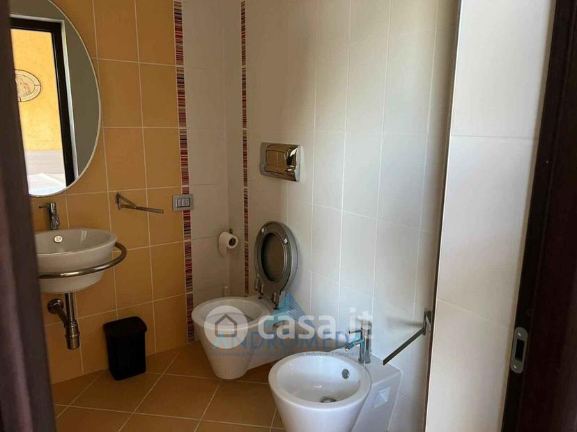 Villa in Via Domiziana — foto 23 di 27