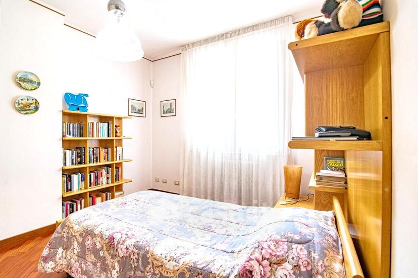 Villa in Via Fratelli Vigorelli — foto 12 di 54