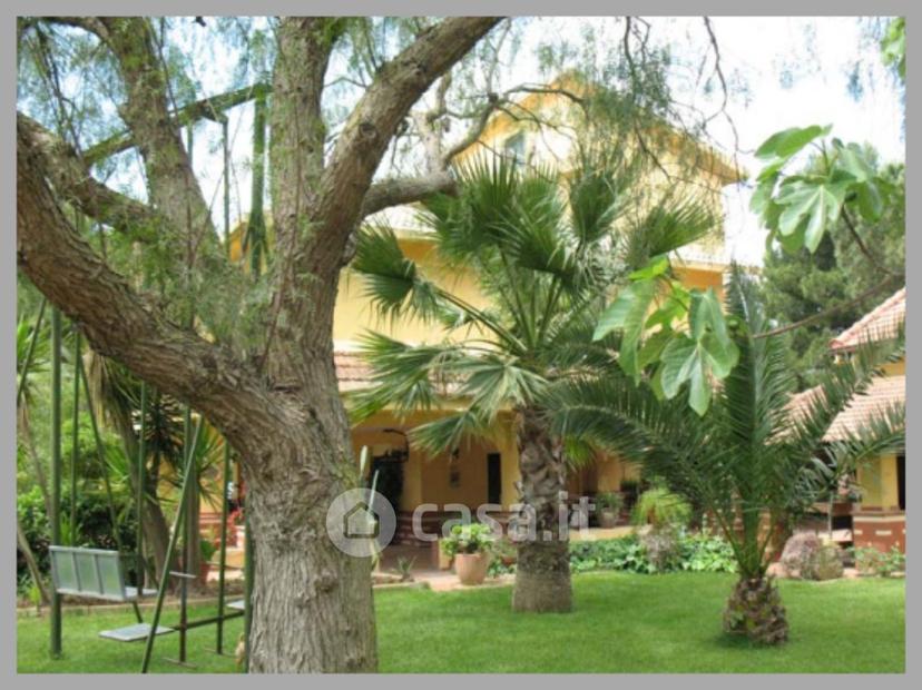 Villa in Viale Regina Margherita — foto 5 di 32