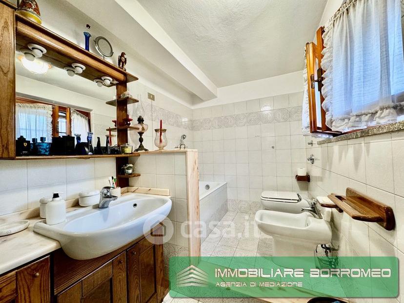 Villa in Via Adige — foto 39 di 45