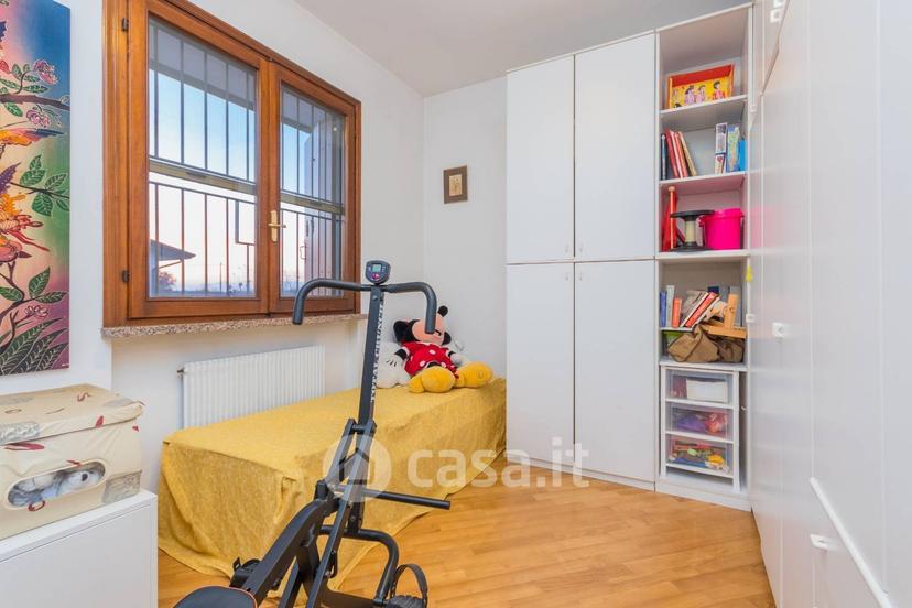 Villa in Via Cavour 24 — foto 11 di 33