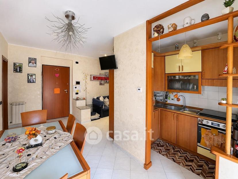 Trilocale in Via della Viola 15 — foto 9 di 33
