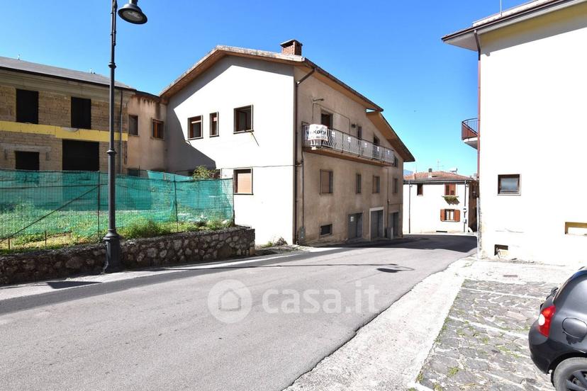 Trilocale in Via San Francesco 23 — foto 18 di 27