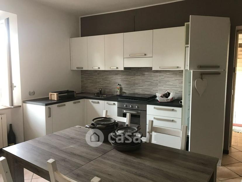 Trilocale in Via Leopoldo Gasparotto 1 — foto 8 di 14