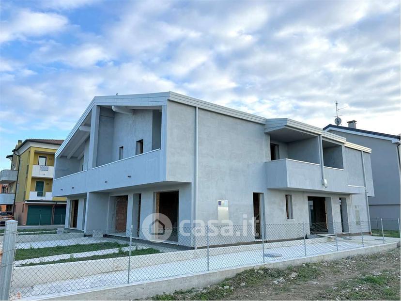 Villa in Via G. Gozzi 1 — foto 10 di 24