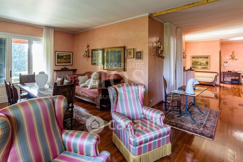 Villa in Via U. Foscolo 16 — foto 22 di 31