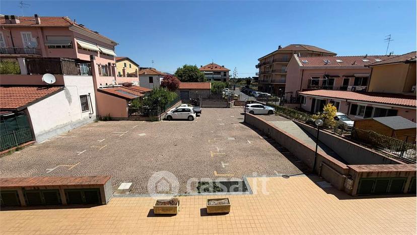 Bilocale in Via al Piemonte — foto 32 di 35