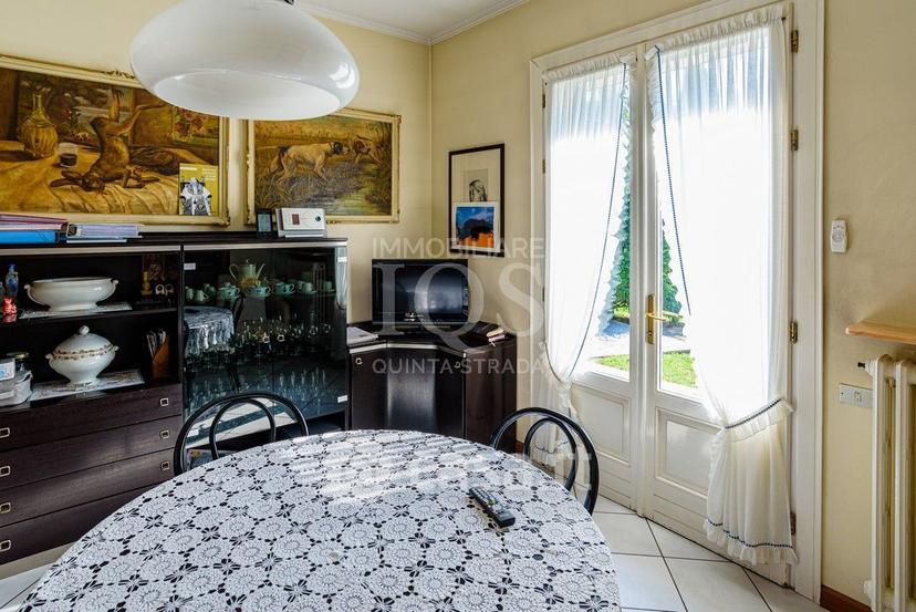 Villa in Via U. Foscolo 16 — foto 4 di 31