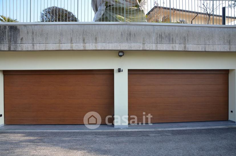 Villa in Via Federico Odorici 68 — foto 19 di 53