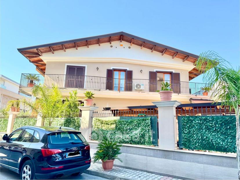 Villa in Via Vittorio Emanuele 129 — foto 16 di 32