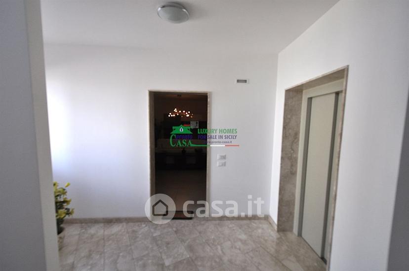 Appartamento in Via Aldo Licitra — foto 15 di 33