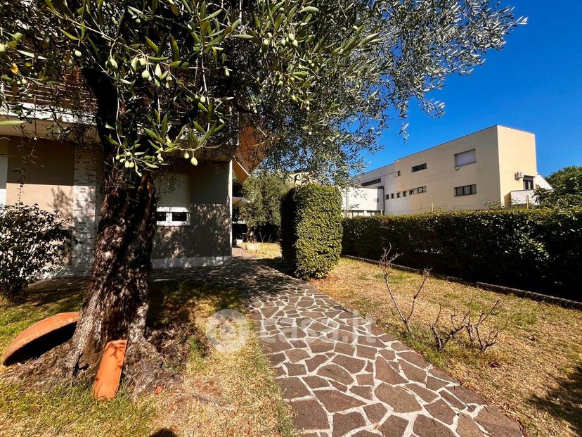 Villa in Via Rini Andrea — foto 25 di 29