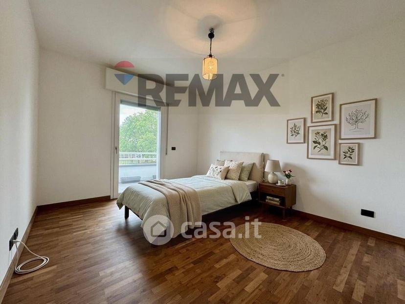 Villa in Via Guglielmo Marconi 22 — foto 23 di 28