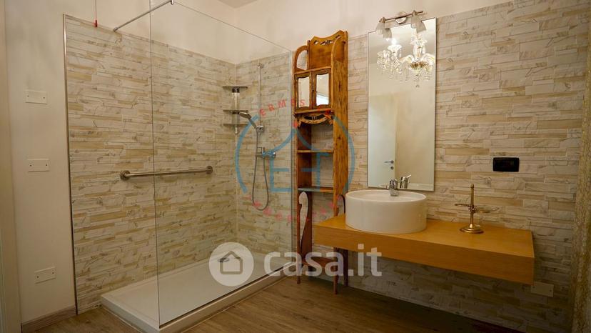 Villa in Via Roma — foto 40 di 58