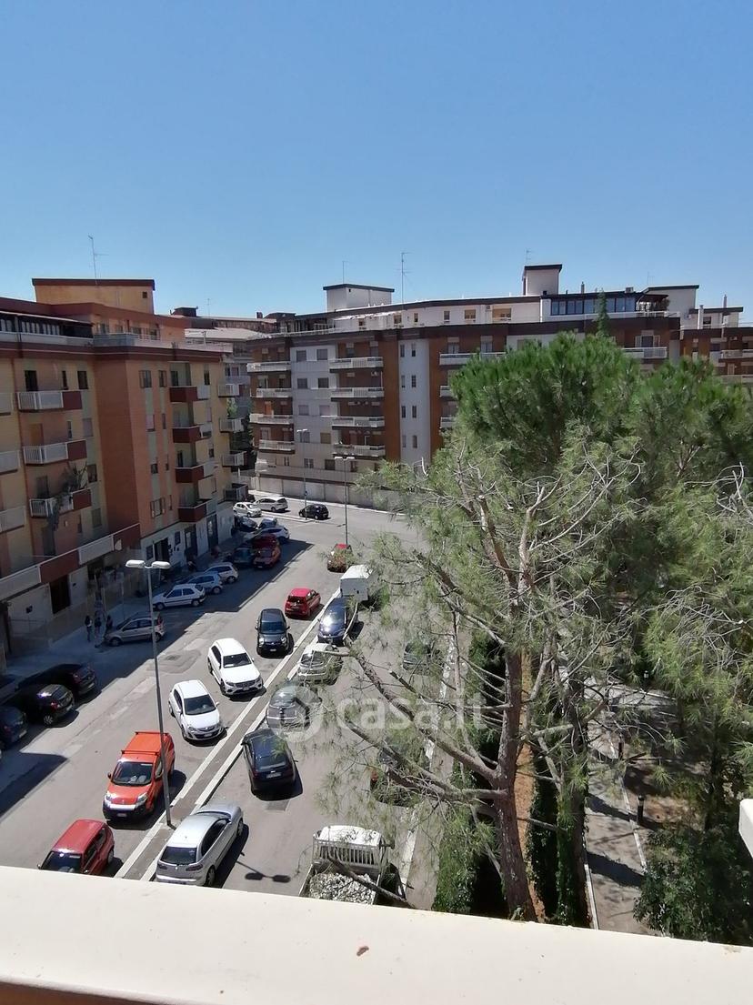 Stanza in Via Carlo Baffi 7 — foto 2 di 24