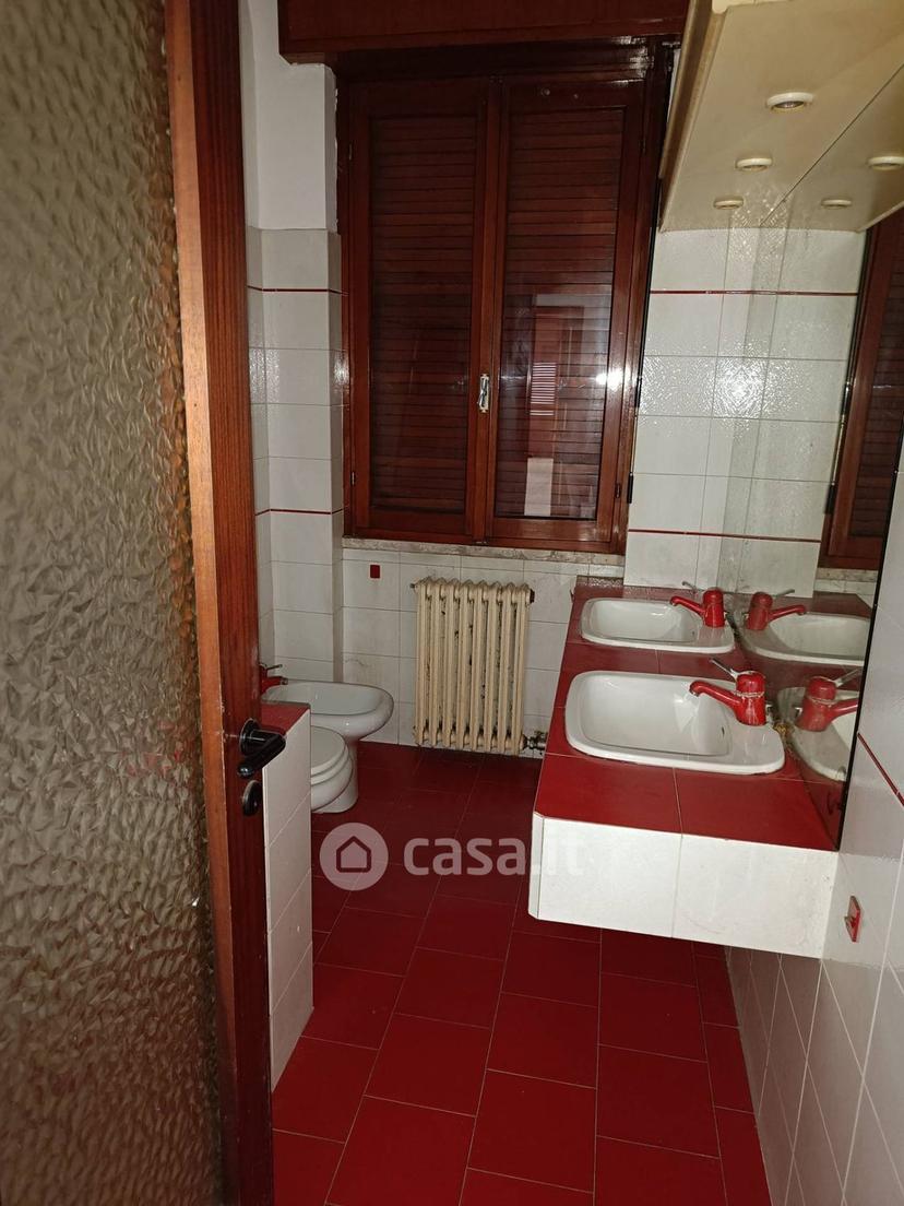 Quadrilocale in Via Cesare Battisti 18 — foto 12 di 37