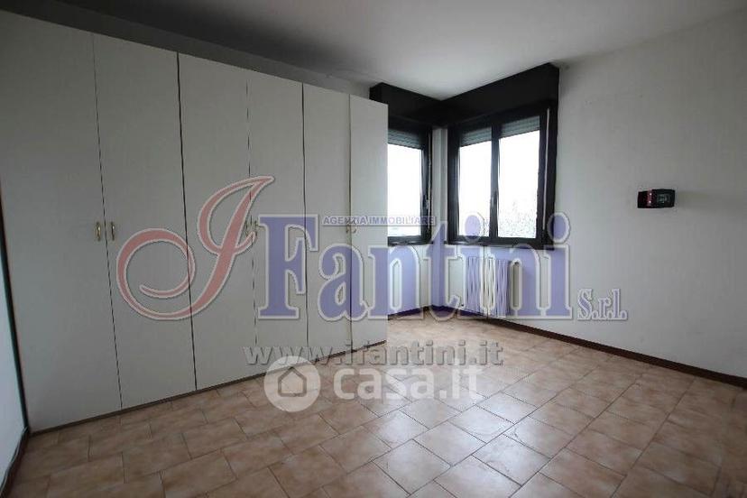 Quadrilocale in Via della Corte 8 — foto 8 di 24