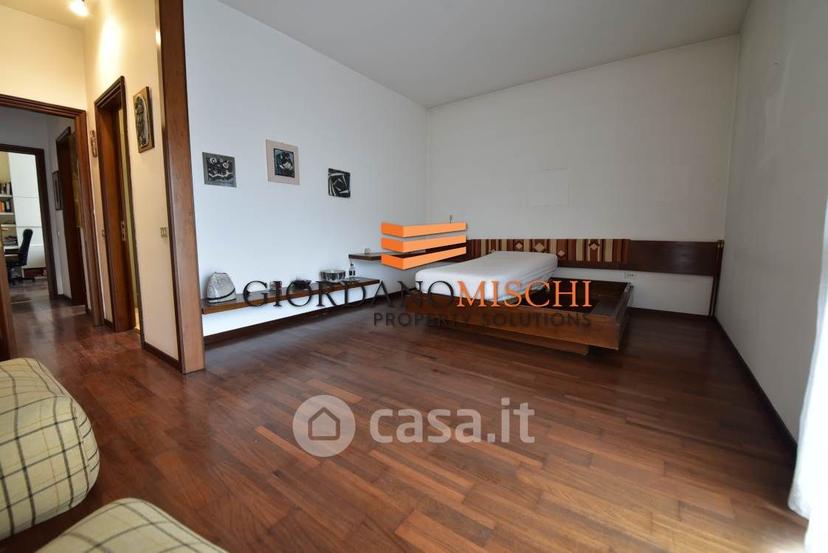 Appartamento in Via A. Villa 20 — foto 8 di 53