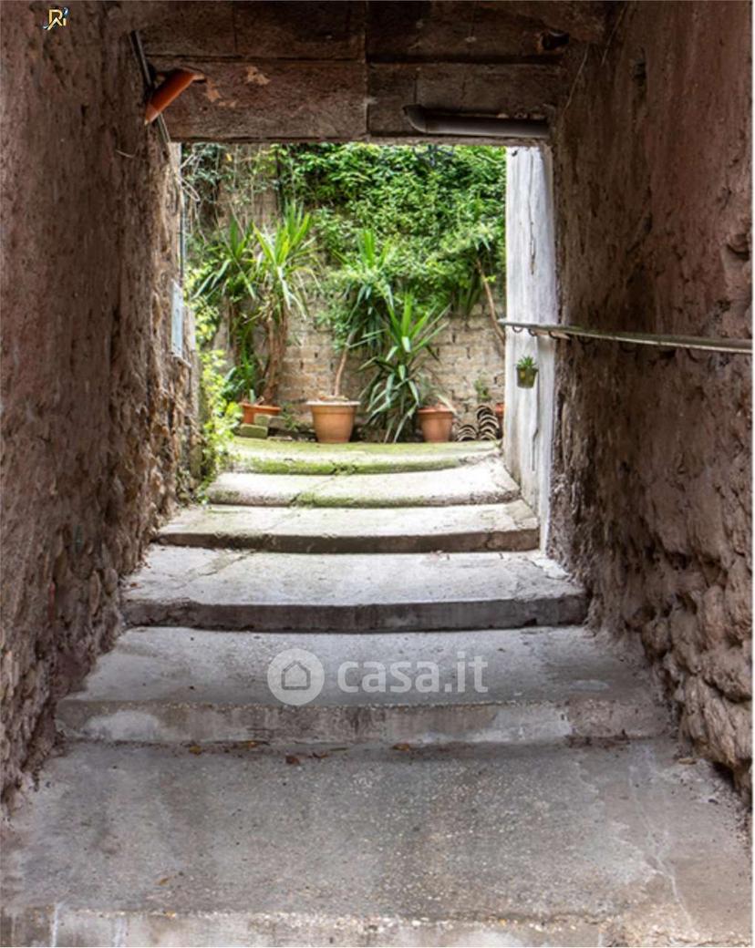 Quadrilocale in Via II Giugno 7 — foto 25 di 32