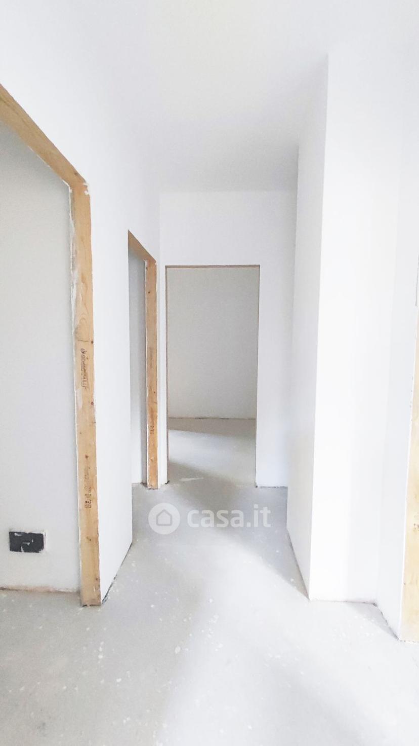 Quadrilocale in Viale Mediterraneo — foto 21 di 25