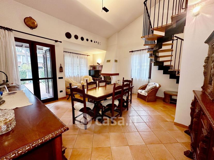 Villa in Viale Leoncavallo 123 — foto 4 di 53