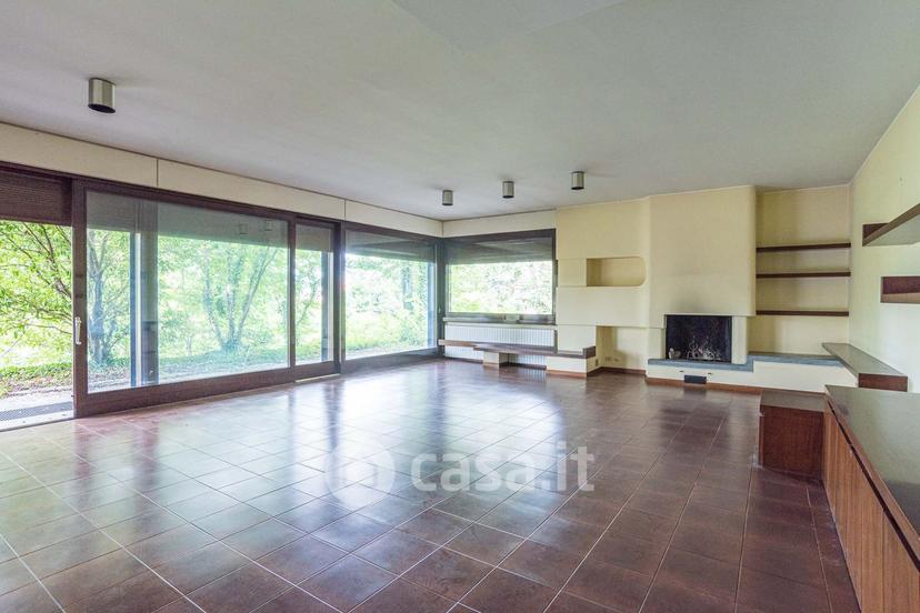 Villa in Via Pozzi — foto 4 di 28