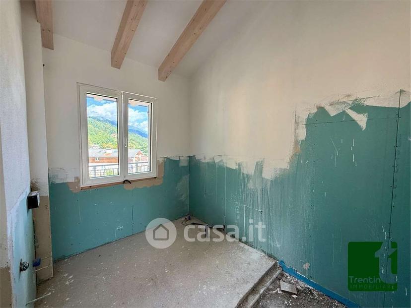 Villa in Via Andrea Baldessari — foto 2 di 23