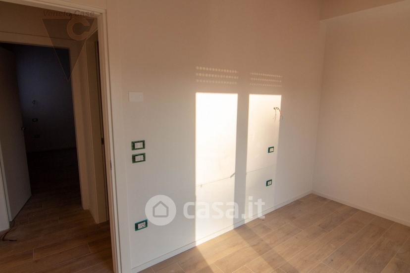 Trilocale in Via Papa Pio XII — foto 27 di 29