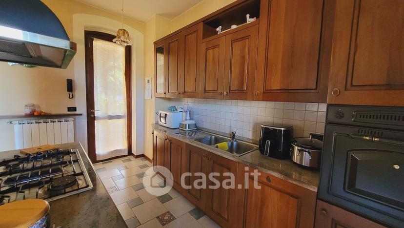 Villa in Via Fratelli Bandiera — foto 17 di 84