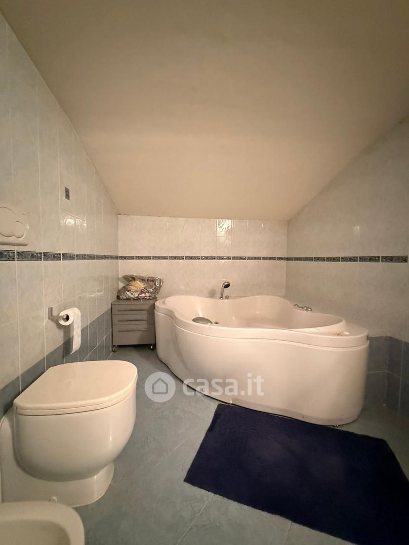 Appartamento in Viale della Cristallina 16 — foto 17 di 33